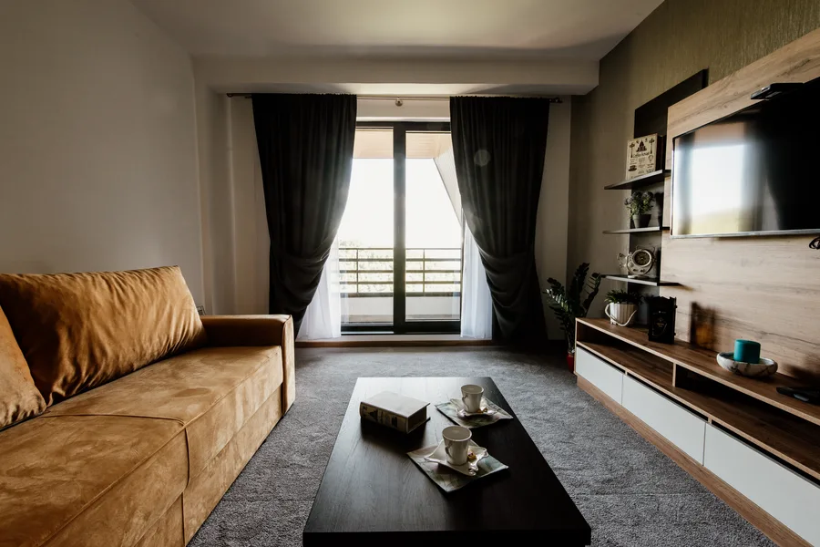 IT pre prenájom a apartmány: wifi pre hostí, smart zámky, kamery a TV