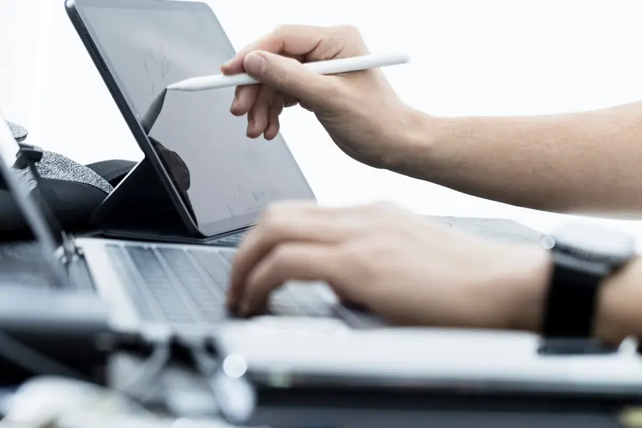 Kedy sa oplatí notebook s dotykovou obrazovkou
