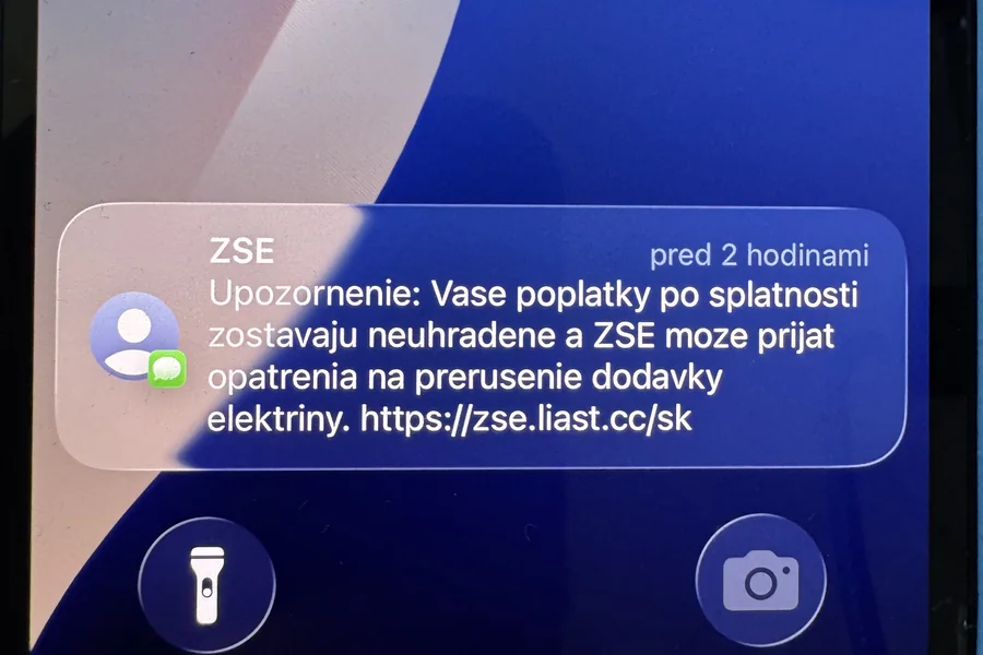 „ZSE môže prerušiť dodávku elektriny“: podvodná SMS, ktorá chce vašu platobnú kartu
